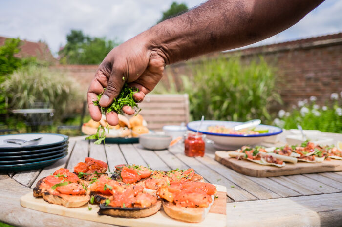 Tomatoes On Toast 