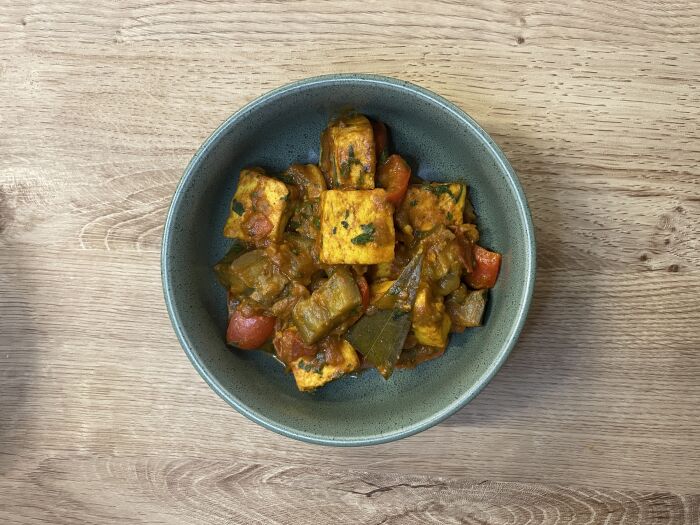 Aubergine, Red Pepper and Paneer Kashmiri 